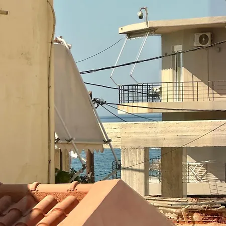 Retro By The Sea Daire Hanya