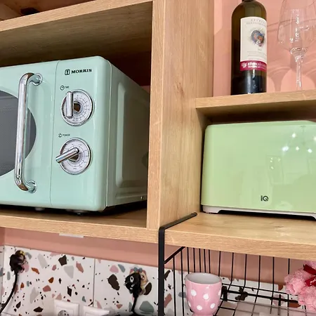 Retro By The Sea * La Canea
