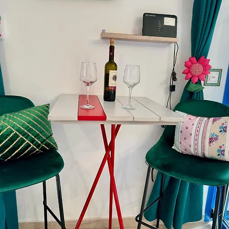 Retro By The Sea Appartamento La Canea